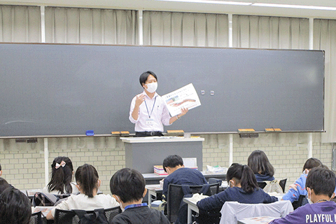 授業 身近な水環境の問題について学びます